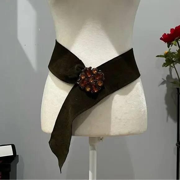 NEW Lake Shore Drive Suede Boho Crystal Flower Vintage Buckle Wide Waist Belt L